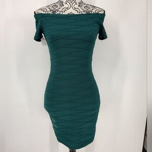 Lovely Day Mini Sheath Dress Emerald Green Womans Size Medium